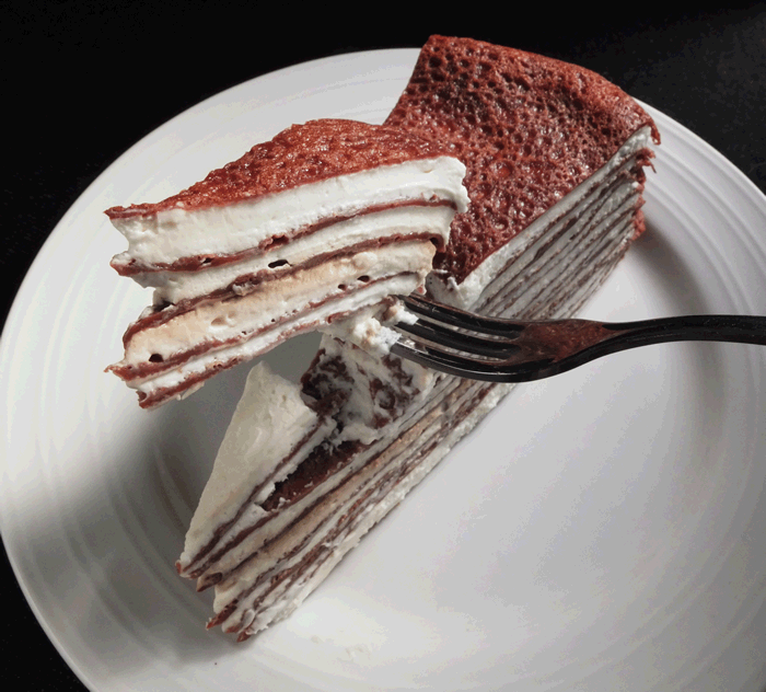 creamy layer crepe cake wigglegram